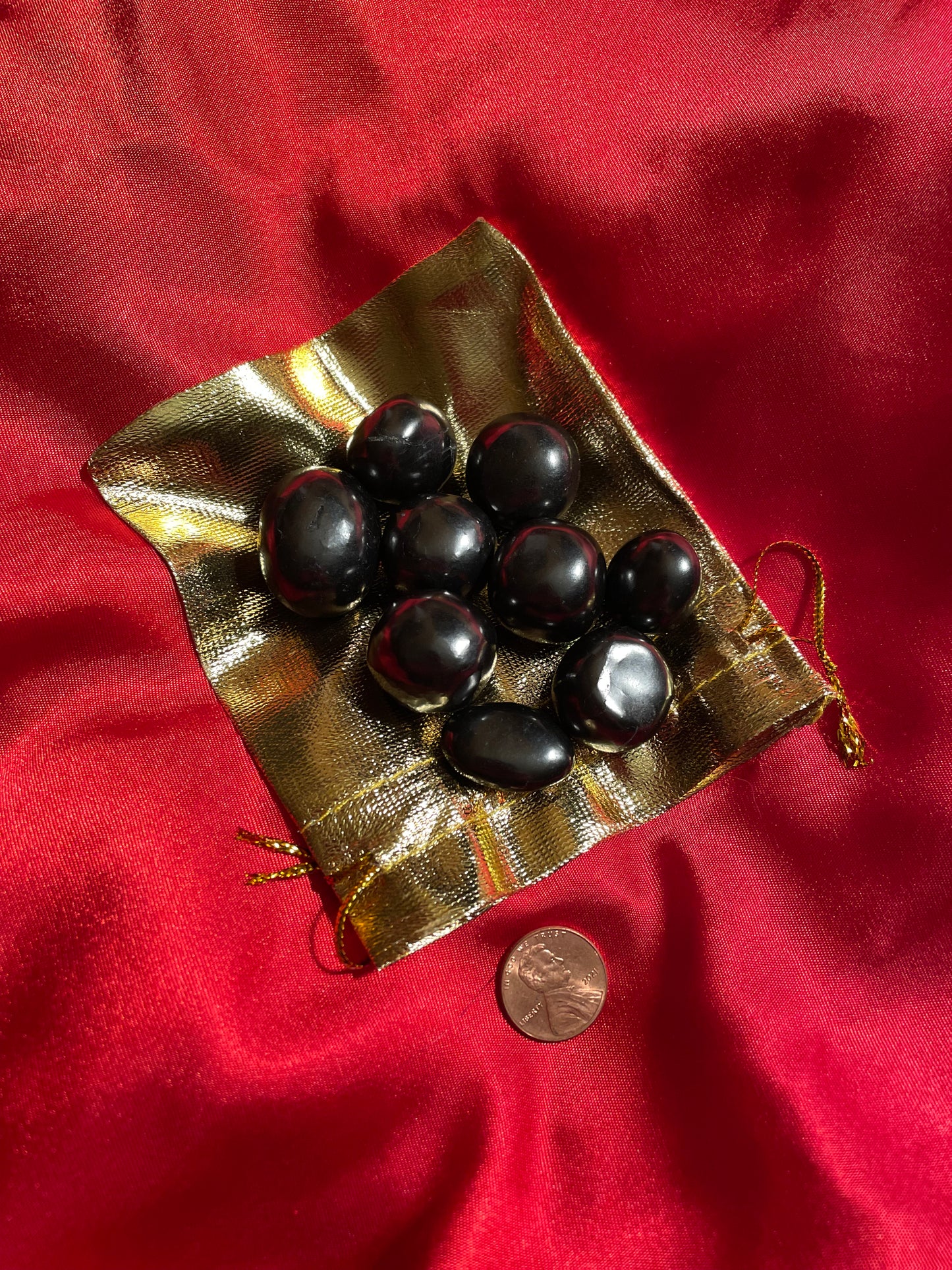 Shungite polished pebble stones