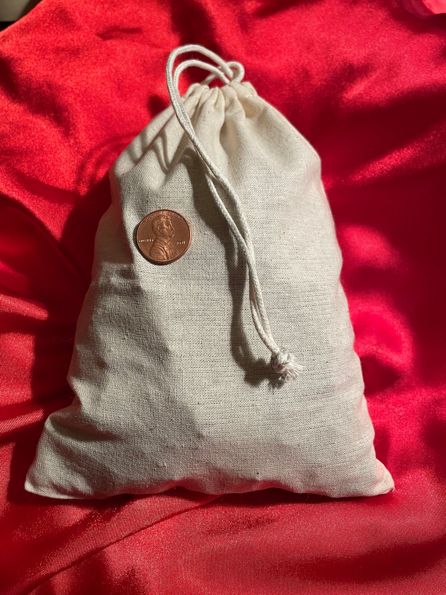 2 pounds plus, One KILOGRAM Raw Classic Shungite💥the new shipment is smaller chips than in the pictures.