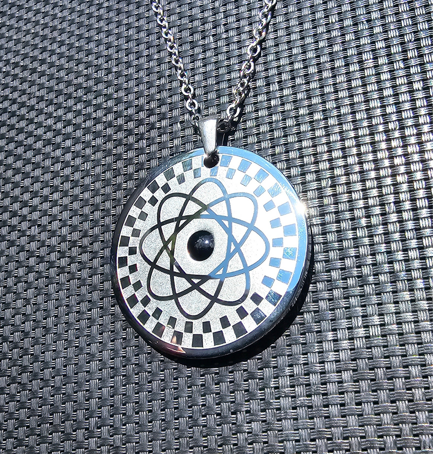 Quantum Black Stone - Silver (small)