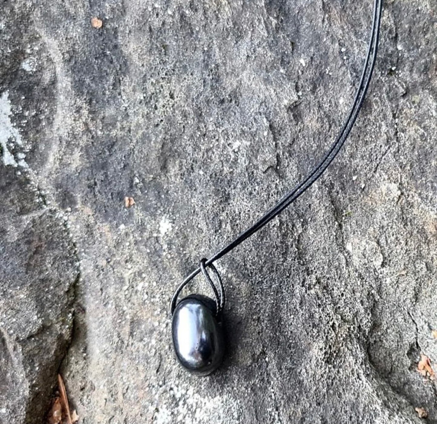 Karelian Shungite-The Drop Pendant